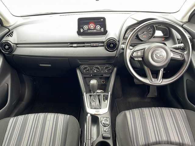 マツダ マツダ２ 15C 三重県 2020(令2)年 3.2万km アークティックホワイト 禁煙/純正ナビ/ビルトインETC/BSM/レーンキープアシスト/衝突被害軽減システム/コーナーセンサー/MTモード/LEDオートライト/ステアリングスイッチ/スマートキー/保証書/取扱説明書