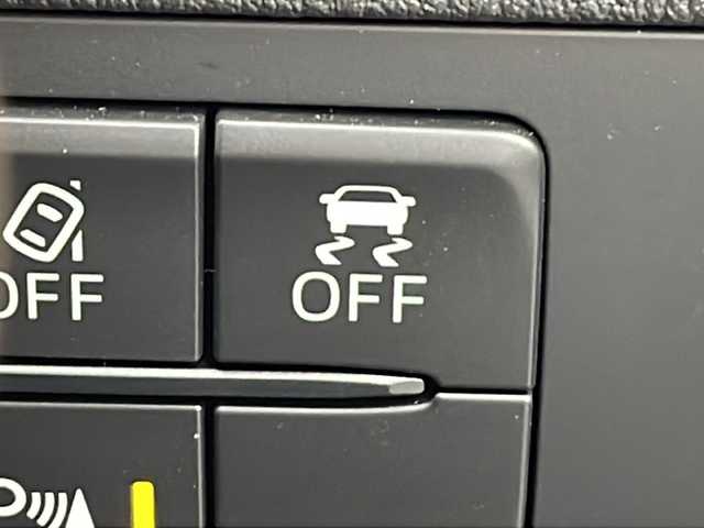 マツダ マツダ２ 15C 三重県 2020(令2)年 3.2万km アークティックホワイト 禁煙/純正ナビ/ビルトインETC/BSM/レーンキープアシスト/衝突被害軽減システム/コーナーセンサー/MTモード/LEDオートライト/ステアリングスイッチ/スマートキー/保証書/取扱説明書