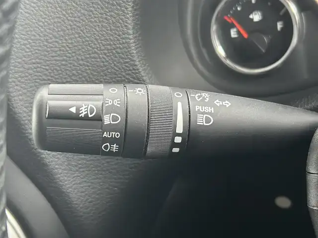 クライスラー・ジープ ジープ ラングラー アンリミテッド サハラ 福岡県 2017(平29)年 3.8万km ビレットシルバー クルーズコントロール　/純正ナビ　/フルセグTV/バックカメラ　/サイドカメラ　/オートライト/ステアリングスイッチ　/純正フロアマット　/前方ドライブレコーダー　/純正１８インチアルミホイール　/ＥＴＣ