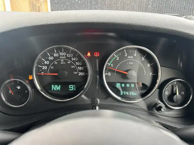 クライスラー・ジープ ジープ ラングラー アンリミテッド サハラ 福岡県 2017(平29)年 3.8万km ビレットシルバー クルーズコントロール　/純正ナビ　/フルセグTV/バックカメラ　/サイドカメラ　/オートライト/ステアリングスイッチ　/純正フロアマット　/前方ドライブレコーダー　/純正１８インチアルミホイール　/ＥＴＣ