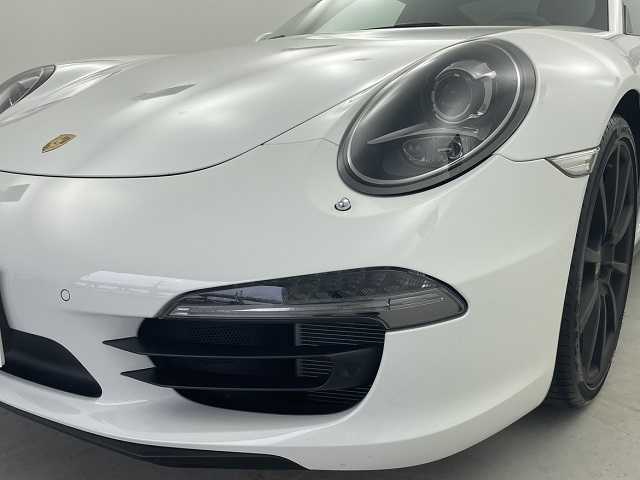 ポルシェ ９１１ カレラ4 S 福井県 2013(平25)年 2.8万km ピュアホワイト ’14model/スポーツクロノパッケージ/PDLS/PASM/パワーステアリング＋/スポーツエギゾースト/20inchカレラクラシックAW/アルカンターラルーフ/黒革シート/・シートヒーター/4wayパワーシート【D席/Ｎ席】/コーナーセンサー/バックカメラ/H＆Rダウンサス積み込み/保証書・取説有り/スペアキー有り/社外SDナビ【MDV-S706】/・CD/DVD/Bluetooth/SD/パドルシフト