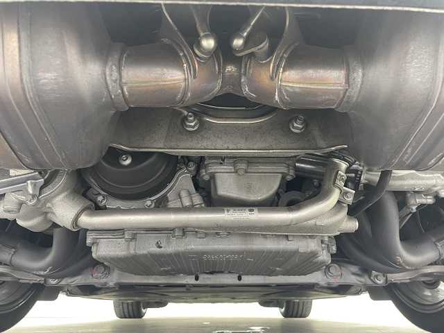 ポルシェ ９１１ カレラ4 S 福井県 2013(平25)年 2.8万km ピュアホワイト ’14model/スポーツクロノパッケージ/PDLS/PASM/パワーステアリング＋/スポーツエギゾースト/20inchカレラクラシックAW/アルカンターラルーフ/黒革シート/・シートヒーター/4wayパワーシート【D席/Ｎ席】/コーナーセンサー/バックカメラ/H＆Rダウンサス積み込み/保証書・取説有り/スペアキー有り/社外SDナビ【MDV-S706】/・CD/DVD/Bluetooth/SD/パドルシフト