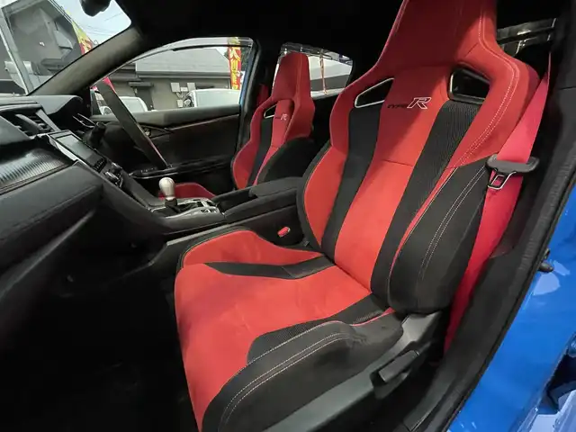ホンダ シビック タイプR 長崎県 2021(令3)年 3.7万km レーシングブルーパール 登録時36473km/純正ナビ/・TV/・Bluetoothaudio/・DVD/ビルトインETC2.0/バックカメラ/レーダークルーズコントロール/ブレンボブレーキ/純正19インチAW/LEDヘッドライト/スマートキー×2/保証書・取説あり/Pantheraセキュリティ