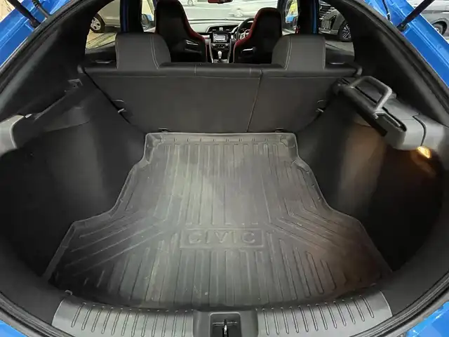 ホンダ シビック タイプR 長崎県 2021(令3)年 3.7万km レーシングブルーパール 登録時36473km/純正ナビ/・TV/・Bluetoothaudio/・DVD/ビルトインETC2.0/バックカメラ/レーダークルーズコントロール/ブレンボブレーキ/純正19インチAW/LEDヘッドライト/スマートキー×2/保証書・取説あり/Pantheraセキュリティ