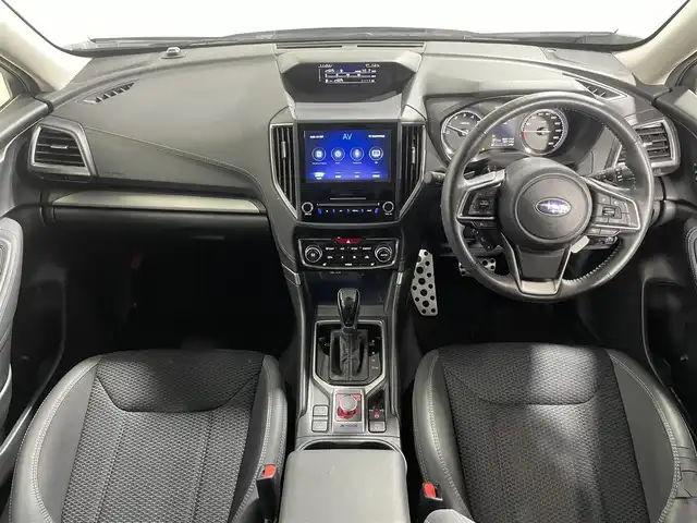 スバル フォレスター プレミアム 大阪府 2019(令1)年 5.9万km クリスタルホワイトP STIエアロ/18incAW 純正ナビTV バックカメラ デジタルインナーミラー ハーフレザー パワーシート/ヒーター ステアリングヒーター 電動リアゲート レーダークルコン 衝突軽減ブレーキ レーンアシスト BSM