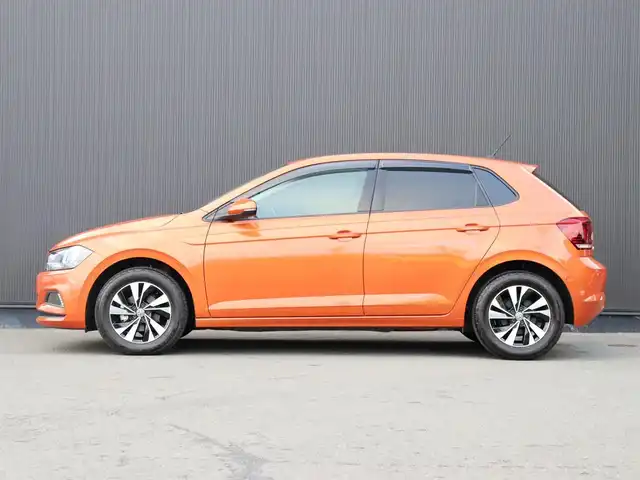 フォルクスワーゲン ポロ TSIコンフォートライン 静岡県 2019(平31)年 1.7万km エナジェティックオレンジメタリック １オーナー /discoverProパッケージ /純正ナビ/TV・CD・DVD/セーフティパッケージ/・ACC/・BSM/・パーキングアシスト/・衝突軽減ブレーキ/Carplay/バックカメラ/ETC2.0/スペアキー