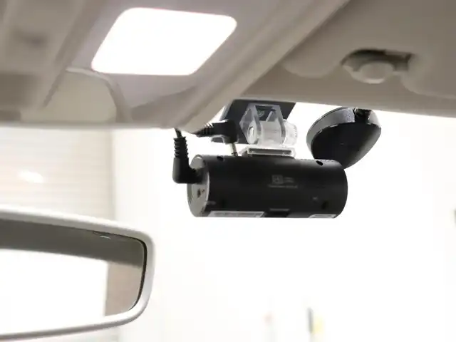 フォルクスワーゲン ポロ TSIコンフォートライン 静岡県 2019(平31)年 1.7万km エナジェティックオレンジメタリック １オーナー /discoverProパッケージ /純正ナビ/TV・CD・DVD/セーフティパッケージ/・ACC/・BSM/・パーキングアシスト/・衝突軽減ブレーキ/Carplay/バックカメラ/ETC2.0/スペアキー