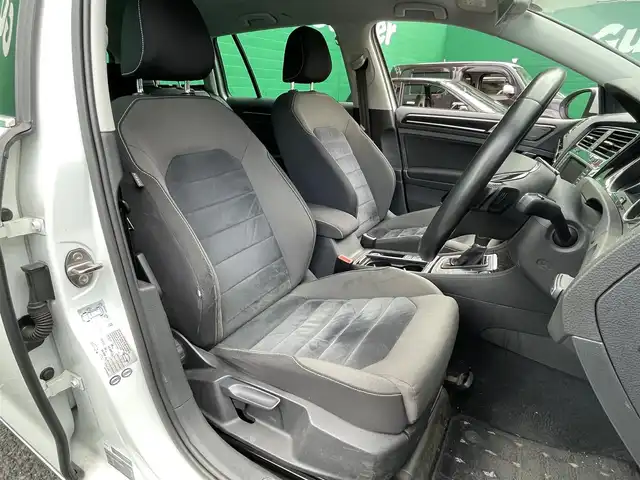 フォルクスワーゲン ゴルフ ヴァリアント TSI ハイライン BMテクノ 東京都 2014(平26)年 7.8万km オリックスホワイトパールエフェクト Discover Pro(ナビゲーションシステム)/・純正8インチナビ/(フルセグ/DVD/Bluetooth)/アダプティブクルーズコントール/プリクラッシュブレーキシステム/レーンキープアシストシステム/パークディスタンスコントロール/アダプティブシャシーコントロール/フロント&リアトラフィックアラート/電動パーキング/革巻きステアリング/ステアリングスイッチ/左右独立温度調整エアコン/純正フロアマット/ETC/スペアキー×1/取扱説明書