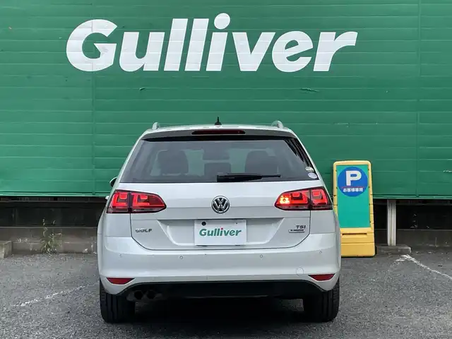 フォルクスワーゲン ゴルフ ヴァリアント TSI ハイライン BMテクノ 東京都 2014(平26)年 7.8万km オリックスホワイトパールエフェクト Discover Pro(ナビゲーションシステム)/・純正8インチナビ/(フルセグ/DVD/Bluetooth)/アダプティブクルーズコントール/プリクラッシュブレーキシステム/レーンキープアシストシステム/パークディスタンスコントロール/アダプティブシャシーコントロール/フロント&リアトラフィックアラート/電動パーキング/革巻きステアリング/ステアリングスイッチ/左右独立温度調整エアコン/純正フロアマット/ETC/スペアキー×1/取扱説明書