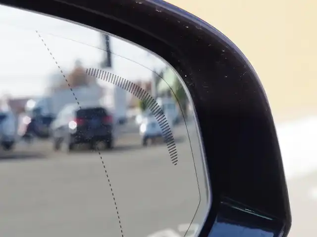 ボルボ Ｖ６０ T5 インスクリプション 埼玉県 2018(平30)年 3.4万km オニキスブラックP ベージュレザーシート/アダプティブクルーズコントロール/インテリセーフ/パノラミックスライディングル-フ/harman/kardon/Carplay/ブラインドスポットモニタ-/全周囲カメラ/HUD/ETC/フルセグTV/シートヒーター