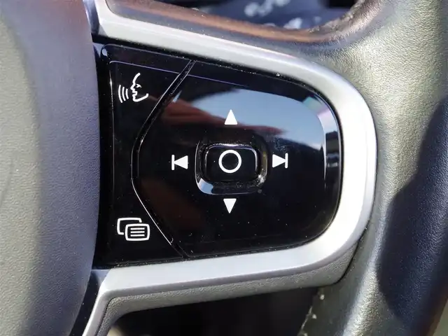 ボルボ Ｖ６０ T5 インスクリプション 埼玉県 2018(平30)年 3.4万km オニキスブラックP ベージュレザーシート/アダプティブクルーズコントロール/インテリセーフ/パノラミックスライディングル-フ/harman/kardon/Carplay/ブラインドスポットモニタ-/全周囲カメラ/HUD/ETC/フルセグTV/シートヒーター