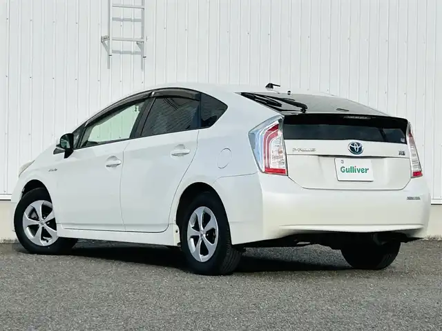 トヨタ プリウス S 熊本県 2012(平24)年 6.9万km ホワイトパールクリスタルシャイン 純正カーナビ/AM/FM/CD/TV/AUX/フォグランプ/ステアリングスイッチ/電動格納ミラー/ウィンカーミラー/ドアバイザー/トノカバー/純正フロアマット