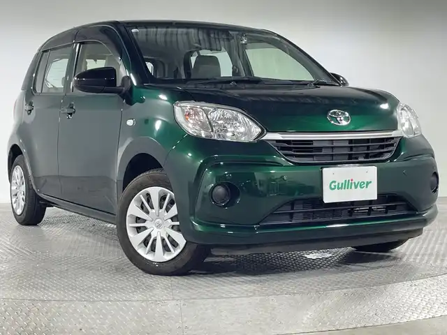 トヨタ パッソ X　S 神奈川県 2020(令2)年 0.4万km ダークエメラルドマイカ 純正オーディオ【CP-W66】/AM FM CD AUX USB/クリアランスソナー/トラクションコントロール/前後ドライブレコーダー/アイドリングストップ/純正フロアマット/オートマチックハイビーム/ヘッドライトレベライザー/プッシュスタート/スマートキー/ドアバイザー