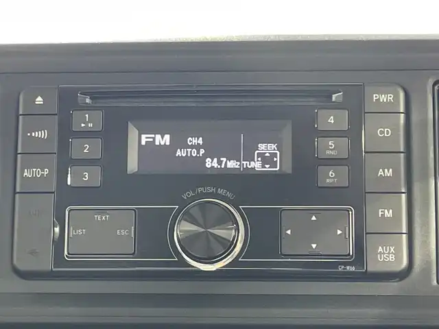 トヨタ パッソ X　S 神奈川県 2020(令2)年 0.4万km ダークエメラルドマイカ 純正オーディオ【CP-W66】/AM FM CD AUX USB/クリアランスソナー/トラクションコントロール/前後ドライブレコーダー/アイドリングストップ/純正フロアマット/オートマチックハイビーム/ヘッドライトレベライザー/プッシュスタート/スマートキー/ドアバイザー