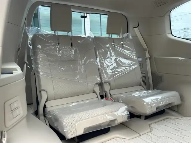 トヨタ ランドクルーザー ZX 愛媛県 2024(令6)年 0.1万km プレシャスホワイトパール メーカーオプション純正ナビ/BT/AM・FM/フルセグTV/JBLサウンド/リヤエンターテインメントシステム/ビルトインETC2.0/前後ドライブレコーダー/全方位カメラ/モデリスタエアロパーツ/サンルーフ/ルーフレール/本革シート/前席パワーシート/全席シートヒーター・クーラー/D席シートメモリー/ステアリングヒーター/オートライト/オートマチックハイビーム/追従型クルーズコントロール/ブラインドスポットモニター/ヘッドアップディスプレイ/4WD/ダウンヒルアシストコントロール/センターデフロック/純正アルミホイール/純正アルミホイール