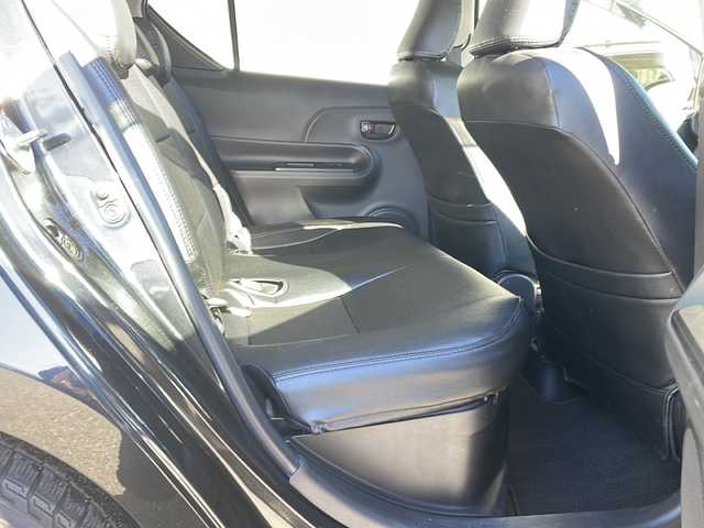 トヨタ アクア S 長野県 2014(平26)年 4.9万km ブラックマイカ 純正メモリナビTV/Bluetooth/バックカメラ/ETC/ブラックレザー調シートカバー/純正フロアマット/取説