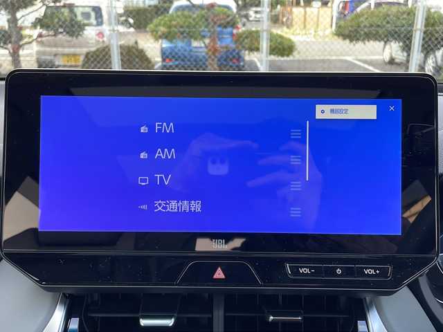 トヨタ ハリアー Z 山口県 2024(令6)年 0.4万km プラチナホワイトパールマイカ ワンオーナー/調光パノラマルーフ/JBLプレミアムサウンド/純正12.3インチディスプレイオーディオ/・ナビキット/・フルセグテレビ/・Bluetooth/・AM/FM/USB/Miracast/バックカメラ/デジタルインナーミラー/ETC2.0/トヨタセーフティセンス/・プリクラッシュセーフティ/・レーダークルーズコントロール/・レーントレーシングアシスト/・オートマチックハイビーム/・ブラインドスポットモニター/・クリアランスソナー/ヘッドアップディスプレイ/D席パワーシート/純正LEDヘッドライト/パワーバックドア/純正19インチAW/スマートキー/スペアキー/取扱説明書/保証書