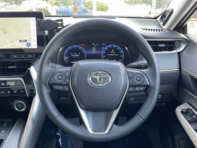 トヨタ ハリアー Z 山口県 2024(令6)年 0.4万km プラチナホワイトパールマイカ ワンオーナー/調光パノラマルーフ/JBLプレミアムサウンド/純正12.3インチディスプレイオーディオ/・ナビキット/・フルセグテレビ/・Bluetooth/・AM/FM/USB/Miracast/バックカメラ/デジタルインナーミラー/ETC2.0/トヨタセーフティセンス/・プリクラッシュセーフティ/・レーダークルーズコントロール/・レーントレーシングアシスト/・オートマチックハイビーム/・ブラインドスポットモニター/・クリアランスソナー/ヘッドアップディスプレイ/D席パワーシート/純正LEDヘッドライト/パワーバックドア/純正19インチAW/スマートキー/スペアキー/取扱説明書/保証書