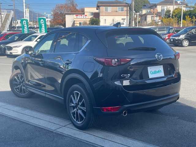 マツダ ＣＸ－５ XD Lパッケージ 静岡県 2020(令2)年 3.5万km ジェットブラックマイカ ●10インチ純正ナビ/(フルセグ/Bluetooth)/●レザーシート/●前席パワーシート/(運転席シートメモリ付き)/●前席シートヒーター/●全方位カメラ/●レーダークルーズコントロール/●ブラインドスポットモニター/●スマートブレーキサポート/●レーンキープアシスト/●前後パーキングセンサー/●電動パーキングブレーキ/●オートブレーキホールド/●LEDヘッドライト＆フォグランプ/●オートライト/●革巻きステアリング/●ステアリングスイッチ/●ステアリングヒーター/●ETC/●前後ドライブレコーダー/●電動リアゲート/●パドルシフト/●電動格納ウィンカーミラー/●ヘッドアップディスプレイ/●オフロードトラクションアシスト/●スマートキー/●プッシュスタート/●純正フロアマット/●純正19インチアルミホイール/●ダブル＋サイドSRS＋ABS