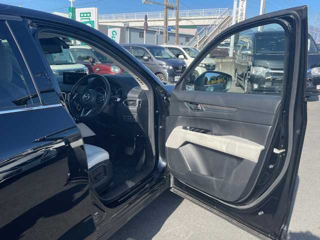 マツダ ＣＸ－５ XD Lパッケージ 静岡県 2020(令2)年 3.5万km ジェットブラックマイカ ●10インチ純正ナビ/(フルセグ/Bluetooth)/●レザーシート/●前席パワーシート/(運転席シートメモリ付き)/●前席シートヒーター/●全方位カメラ/●レーダークルーズコントロール/●ブラインドスポットモニター/●スマートブレーキサポート/●レーンキープアシスト/●前後パーキングセンサー/●電動パーキングブレーキ/●オートブレーキホールド/●LEDヘッドライト＆フォグランプ/●オートライト/●革巻きステアリング/●ステアリングスイッチ/●ステアリングヒーター/●ETC/●前後ドライブレコーダー/●電動リアゲート/●パドルシフト/●電動格納ウィンカーミラー/●ヘッドアップディスプレイ/●オフロードトラクションアシスト/●スマートキー/●プッシュスタート/●純正フロアマット/●純正19インチアルミホイール/●ダブル＋サイドSRS＋ABS