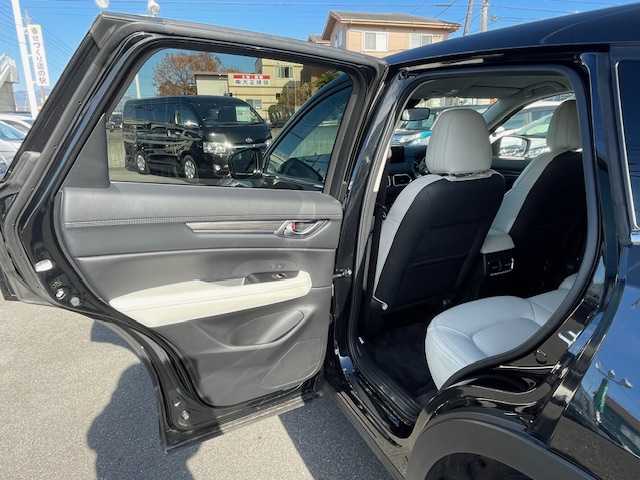 マツダ ＣＸ－５ XD Lパッケージ 静岡県 2020(令2)年 3.5万km ジェットブラックマイカ ●10インチ純正ナビ/(フルセグ/Bluetooth)/●レザーシート/●前席パワーシート/(運転席シートメモリ付き)/●前席シートヒーター/●全方位カメラ/●レーダークルーズコントロール/●ブラインドスポットモニター/●スマートブレーキサポート/●レーンキープアシスト/●前後パーキングセンサー/●電動パーキングブレーキ/●オートブレーキホールド/●LEDヘッドライト＆フォグランプ/●オートライト/●革巻きステアリング/●ステアリングスイッチ/●ステアリングヒーター/●ETC/●前後ドライブレコーダー/●電動リアゲート/●パドルシフト/●電動格納ウィンカーミラー/●ヘッドアップディスプレイ/●オフロードトラクションアシスト/●スマートキー/●プッシュスタート/●純正フロアマット/●純正19インチアルミホイール/●ダブル＋サイドSRS＋ABS