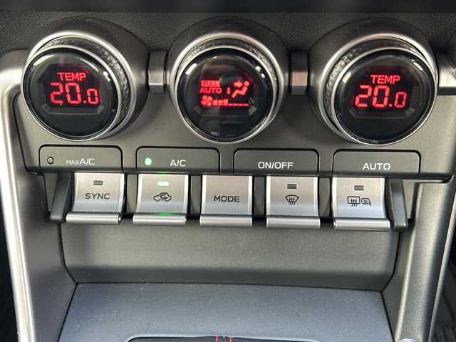 スバル ＢＲＺ S 福岡県 2022(令4)年 0.5万km WRブルーパール 登録時走行距離 4654km/6速MT/純正8インチナビ/→AM/FM/フルセグTV/→CD/DVD/バックカメラ/クルーズコントロール/前方ドライブレコーダー/ETC/ステアリングリモコン/ハーフレザーシート/前席シートヒーター/LEDオートライト/純正18インチアルミ/プッシュスタート/スマートキー
