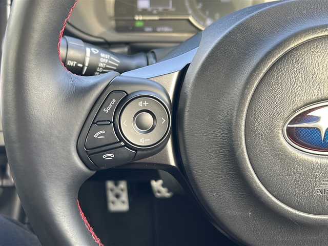 スバル ＢＲＺ S 福岡県 2022(令4)年 0.5万km WRブルーパール 登録時走行距離 4654km/6速MT/純正8インチナビ/→AM/FM/フルセグTV/→CD/DVD/バックカメラ/クルーズコントロール/前方ドライブレコーダー/ETC/ステアリングリモコン/ハーフレザーシート/前席シートヒーター/LEDオートライト/純正18インチアルミ/プッシュスタート/スマートキー