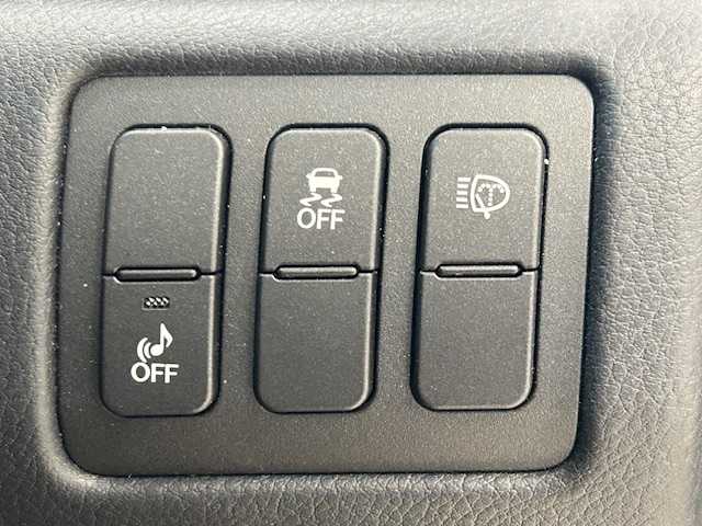レクサス ＧＳ 450h バージョンL 宮城県 2012(平24)年 8.2万km ソニックシルバー サンルーフ/純正ナビ/バックカメラ/フルセグTV/Bluetooth/CD/レーダークルーズコントロール/プリクラッシュセーフティ/クリアランスソナー/アダプティブ・フロントライティング・システム/ブレーキホールド/MTモード付きAT/パドルシフト/本革レザーシート/全席シートヒーター/前席エアーシート/前席パワーシート/前席シートメモリー/LEDヘッドライト/フォグランプ/オートライト/純正アルミホイール/純正ビルトインETC/純正ドライブレコーダー/純正フロアマット