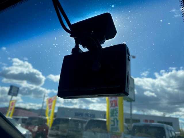 トヨタ クラウン ハイブリッド S 兵庫県 2019(平31)年 8.8万km ダークブルーマイカ 純正ナビ/・Bluetooth/・フルセグTV/追従付きクルーズコントロール/クリアランスソナー/レーンアシスト/オートライト/オートハイビーム/プリクラッシュ/パーキングサポート/RSA/革巻きステアリング/純正マット/ETC/シートヒーター/前後ドラレコ/電動オートパーキングブレーキ