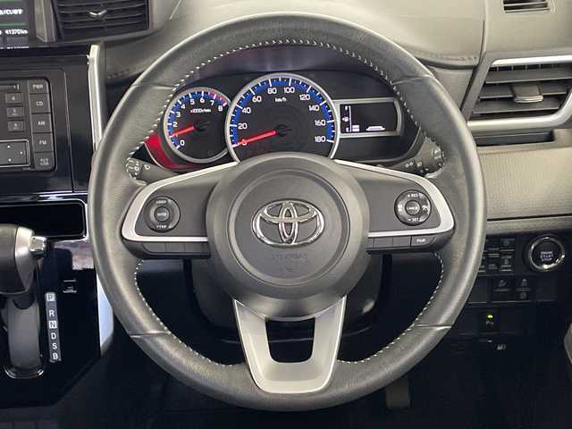 トヨタ ルーミー カスタムG 栃木県 2021(令3)年 4.2万km ブラックマイカメタリック 純正オーディオ/(CD/AUX/USB)/プリクラッシュセーフティ/前後コーナーセンサー/ビルトインETC/禁煙車/LEDヘッドライト/オートライト/両側パワースライドドア/横滑り防止装置/フォグランプ/スマートキー/プッシュスタート/アイドリングストップ/ステアリングスイッチ/革巻きステアリング/電動格納ミラー/純正１４インチホイール/純正フロアマット/サイドビューランプ