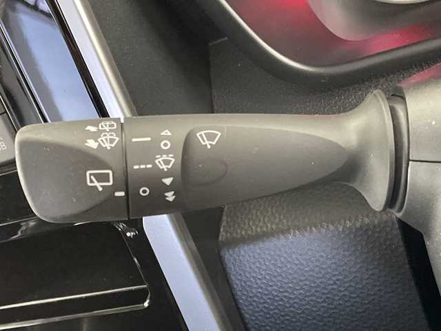 トヨタ ルーミー カスタムG 栃木県 2021(令3)年 4.2万km ブラックマイカメタリック 純正オーディオ/(CD/AUX/USB)/プリクラッシュセーフティ/前後コーナーセンサー/ビルトインETC/禁煙車/LEDヘッドライト/オートライト/両側パワースライドドア/横滑り防止装置/フォグランプ/スマートキー/プッシュスタート/アイドリングストップ/ステアリングスイッチ/革巻きステアリング/電動格納ミラー/純正１４インチホイール/純正フロアマット/サイドビューランプ