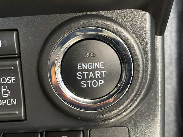 トヨタ ルーミー カスタムG 栃木県 2021(令3)年 4.2万km ブラックマイカメタリック 純正オーディオ/(CD/AUX/USB)/プリクラッシュセーフティ/前後コーナーセンサー/ビルトインETC/禁煙車/LEDヘッドライト/オートライト/両側パワースライドドア/横滑り防止装置/フォグランプ/スマートキー/プッシュスタート/アイドリングストップ/ステアリングスイッチ/革巻きステアリング/電動格納ミラー/純正１４インチホイール/純正フロアマット/サイドビューランプ