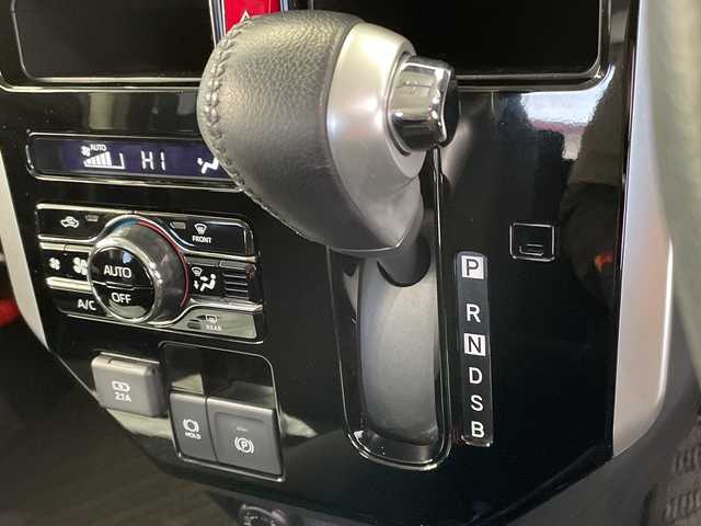 トヨタ ルーミー カスタムG 栃木県 2021(令3)年 4.2万km ブラックマイカメタリック 純正オーディオ/(CD/AUX/USB)/プリクラッシュセーフティ/前後コーナーセンサー/ビルトインETC/禁煙車/LEDヘッドライト/オートライト/両側パワースライドドア/横滑り防止装置/フォグランプ/スマートキー/プッシュスタート/アイドリングストップ/ステアリングスイッチ/革巻きステアリング/電動格納ミラー/純正１４インチホイール/純正フロアマット/サイドビューランプ