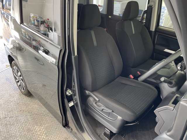 トヨタ ルーミー カスタムG 栃木県 2021(令3)年 4.2万km ブラックマイカメタリック 純正オーディオ/(CD/AUX/USB)/プリクラッシュセーフティ/前後コーナーセンサー/ビルトインETC/禁煙車/LEDヘッドライト/オートライト/両側パワースライドドア/横滑り防止装置/フォグランプ/スマートキー/プッシュスタート/アイドリングストップ/ステアリングスイッチ/革巻きステアリング/電動格納ミラー/純正１４インチホイール/純正フロアマット/サイドビューランプ