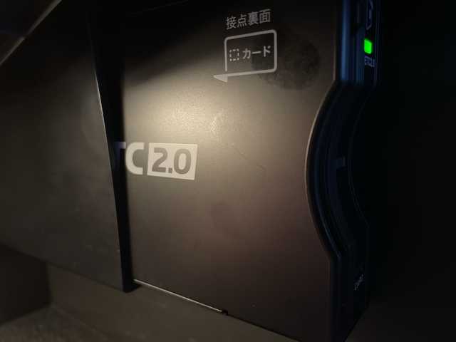 メルセデス・ベンツ ＣＬＡ２００ｄ AMGライン 高知県 2020(令2)年 1.6万km デジタルホワイト レーダーセーフティパッケージ/10.25インチワイドディスプレイ/【地デジTV/BT】/道路標識アシスト/パーキングアシスト/アクティブクルーズコントロール/アクティブレーンチェンジアシスト/アクティブブレーキアシスト/ブラインドスポットアシスト/アクティブレーンキーピングアシスト/アンビエントライト/ナッパ革巻きステアリング/ハーフレザーシート/パワーシート【シートメモリ機能付き】/シートヒーター/キーレスゴー/マルチビームLEDヘッドランプ/アダプティブハイビームアシストプラス/１８インチＡＭＧ製アルミホイール/ドラレコ