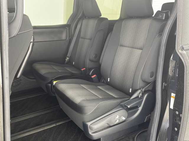 トヨタ ヴォクシー ZS 煌Ⅱ 沖縄県 2019(令1)年 5.4万km イナズマスパーキングブラックガラスフレーク 社外ナビゲーション(AVIC-PW802)/フルセグＴＶ/Ｂｌｕｅｔｏｏｔｈ/バックカメラ/アルパインフリップダウンモニター/両側パワースライドドア/ＥＴＣ/衝突軽減ブレーキ/ＬＥＤヘッドライト/スマートキー＆プッシュスタート/ＵＳＢポート/ドアバイザー/純正15インチアルミホイル