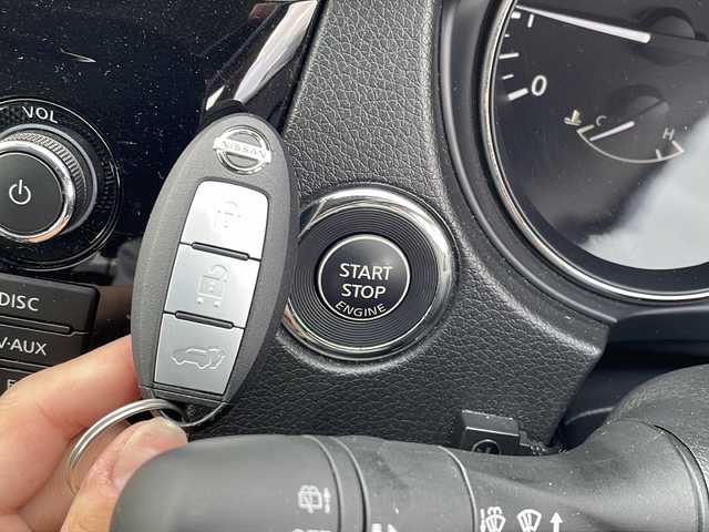 日産 エクストレイル 20X エクストリーマーX Eブレーキ 鹿児島県 2015(平27)年 6.1万km ダイヤモンドブラック ４WD/エマージェンシーブレーキ/メーカーオプションナビ/CD/DVD/BT/フルセグ/SD/アラウンドビューモニター/電動リアゲート/クルーズコントロール/LEDヘッドライト/シートヒーター/電動格納サードシート/純正17インチアルミホイール/オートエアコン/スマートキー/純正ETCビルトイン