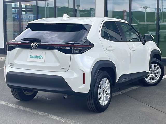 トヨタ ヤリスクロス G 道東・釧路十勝 2021(令3)年 6万km ホワイトパールクリスタルシャイン ・寒冷地仕様/・純正ディスプレイオーディオ/　（AM　FM　USB　BT　Miracast）/・トヨタセーフティセンス/・プリクラッシュセーフティ/・衝突軽減システム/・レーンキープアシスト/・盗難防止装置/・クリアランスソナー/・パーキングサポートブレーキ/・ヒルディセントコントロール/・横滑り防止装置/・前後コーナーセンサー/・電格ミラー/・ウインカーミラー/・バックカメラ/・スマートキー/・プッシュスタート/・オートライト/・オートマチックハイビーム