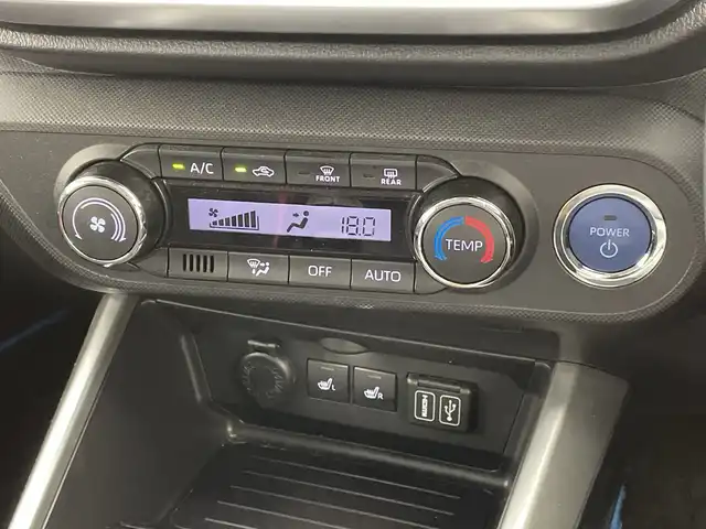 トヨタ ライズ Z 新潟県 2022(令4)年 2.4万km ブラックマイカメタリック 純正ディスプレイオーディオ/全方位カメラ/プリクラッシュセーフティ/レーダークルーズコントロール/レーンキープアシスト/ブラインドスポットモニター/フルセグTV/HDMI/Applel car play/Android Auto /オートライト/オートハイビーム/LEDヘッドライト/AC100V電源/オートブレーキホールド/コーナーセンサー/プッシュスタート/純正フロアマット