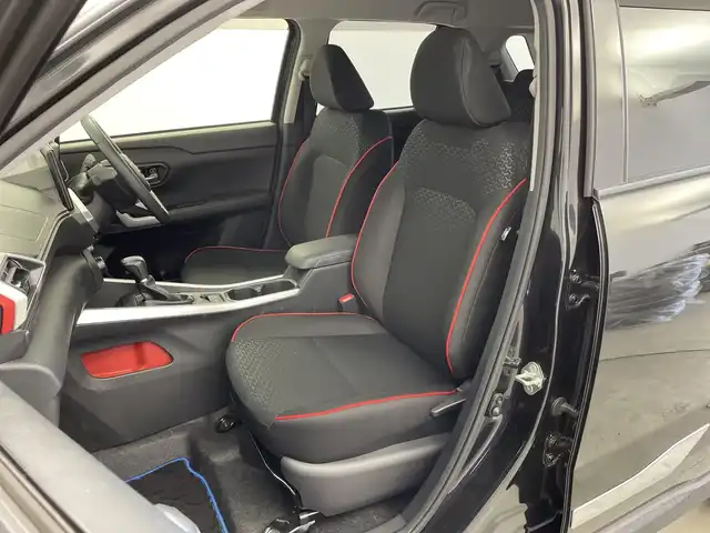 トヨタ ライズ Z 新潟県 2022(令4)年 2.4万km ブラックマイカメタリック 純正ディスプレイオーディオ/全方位カメラ/プリクラッシュセーフティ/レーダークルーズコントロール/レーンキープアシスト/ブラインドスポットモニター/フルセグTV/HDMI/Applel car play/Android Auto /オートライト/オートハイビーム/LEDヘッドライト/AC100V電源/オートブレーキホールド/コーナーセンサー/プッシュスタート/純正フロアマット