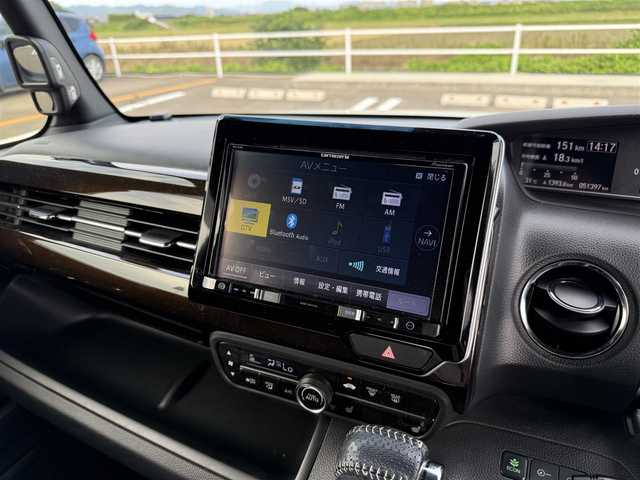 ホンダ Ｎ ＢＯＸ カスタム L 佐賀県 2021(令3)年 5.2万km プラチナホワイトパール ワンオーナー/社外8インチメモリーナビゲーション/・フルセグTV/CD/DVD/SD/Bluetooth/バックカメラ/ビルトインETC/両側パワースライドドア/合皮シート/DN席シートヒーター/後席サンシェード/ISOFIX対応/レザー調ハンドルカバー/ステアリングリモコン/純正14インチアルミホイール/純正LEDヘッドライト/・オートマチックハイビーム/純正LEDフォグランプ/純正フロアマット/純正ドアバイザ―/スペアキー１本