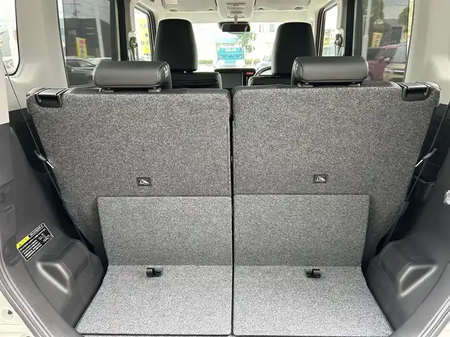 スズキ スペーシア カスタム HYBRID XS 愛媛県 2023(令5)年 0.1千km ピュアホワイトパール/ブラック2トーン 登録時走行距離：8Km/横滑り防止装置/衝突軽減システム/レーンキープアシスト/パーキングアシスト/アイドリングストップ/エンジンスタートボタン/追従クルコン/ＡＢS/LEDヘッドライト/オートライト/両側パワスラ/スマートキー/ハンドルヒーター/シートヒーター/純正アルミホイール