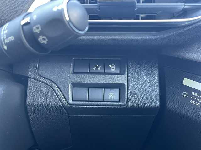 プジョー ５００８ GT ブルーHDi 埼玉県 2018(平30)年 5.6万km パール 純正ナビ/・USB/AUX/CarPlay/BT/Radio/全方位カメラ/黒ハーフレザーシート/パワーバックドア/レーンキープアシスト/コーナーセンサー/社外ドライブレコーダー/ブラインドスポット/アンビエントライト/パークアシスト/置くだけ充電/ダブルエアバッグ/サイドエアバッグ/アンチロックブレーキ/ダウンヒルアシスト/アダプティブクルーズコントロール