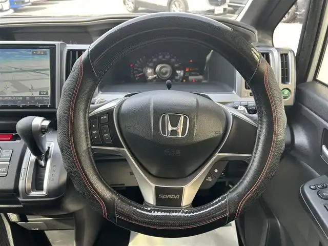 ホンダ ステップワゴン スパーダ パワーエディション 和歌山県 2013(平25)年 10.5万km ホワイトオーキッドパール 社外ナビ（Gathers）（VXM-135VFNi）/(Bluetooth/AM/FM/フルセグTV)/ワンオーナー/両側パワースライドドア/バックカメラ/アイドリングストップ/純正ドアバイザー/純正フロアマット/スペアキー1本/保証書/取扱説明書