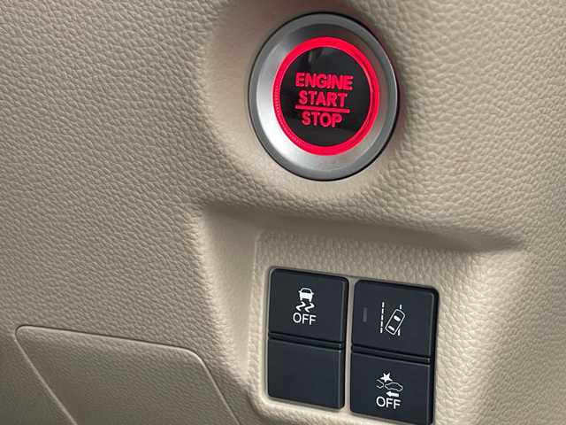 ホンダ Ｎ ＢＯＸ G L ホンダセンシング 沖縄県 2018(平30)年 4.7万km モーニングミストブルーM 社外ナビ【AVIC-RZ801】　/（フルセグＴＶ/ＣＤ/ＤＶＤ/Ｂｌｕｅｔｏｏｔｈ）　/バックカメラ　/ＥＴＣ　/レーダークルーズコントロール　/ＬＥＤヘッドライト　/片側パワースライドドア　/プッシュスタート　/スマートキー　/オートライト