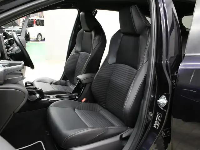 トヨタ カローラツーリング ハイブリッド ダブルバイビー 三重県 2020(令2)年 2.2万km スパークリングブラックパールクリスタルシャイン モデリスタエアロ/純正ナビディスプレイオーディオ/　フルセグTV/Bluetooth/バックカメラ/ビルトインETC2.0/ドライブレコーダー/ハーフレザーシート/前席シートヒーター /ステアリングヒーター/ステアリングリモコン/電動パーキングブレーキ/ブレーキホールド/ブラインドスポットモニター/クリアランスソナー /レーダークルーズコントロール/LEDヘッドライト/フォグランプ/オートライト/オートハイビーム/純正17インチアルミホイール/スマートキー×2/プッシュスタート