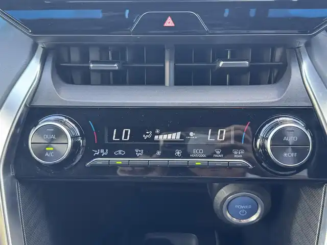 トヨタ ハリアー ハイブリッド G レザーパッケージ 栃木県 2022(令4)年 6.1万km プレシャスブラックパール 純正ディスプレイオーディオ/　・Bluetooth/　・フルセグテレビ/　・USB/　・Miracast/ToyotaSafetySens/　・衝突被害軽減ブレーキ/　・レーダークルーズコントロール/　・レーントレーシングアシスト/　・ロードサインアシスト/　・プロアクティブドライビングアシスト/デジタルインナーミラー/ETC2.0/レザーシート/前席パワーシート/シートヒーター/シートベンチレーション/バックカメラ/スマートキー/プッシュスタート/純正18インチアルミホイール/LEDヘッドライト/オートライト/オートハイビーム