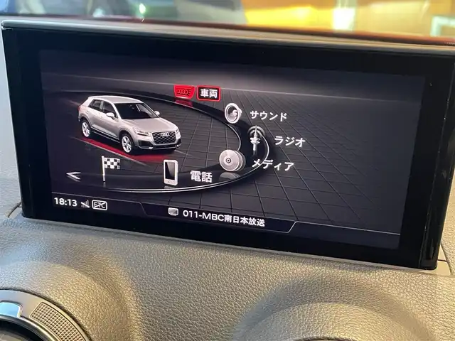 アウディ Ｑ２ 30TFSI 鹿児島県 2018(平30)年 3.5万km ブリリアントレッド バーチャルコックピット/ナビパッケージ/純正メモリーナビ/BT/USB/ETC/ドラレコ/TV/シートヒーター/ACC/純正17インチアルミ/LEDヘッドライト