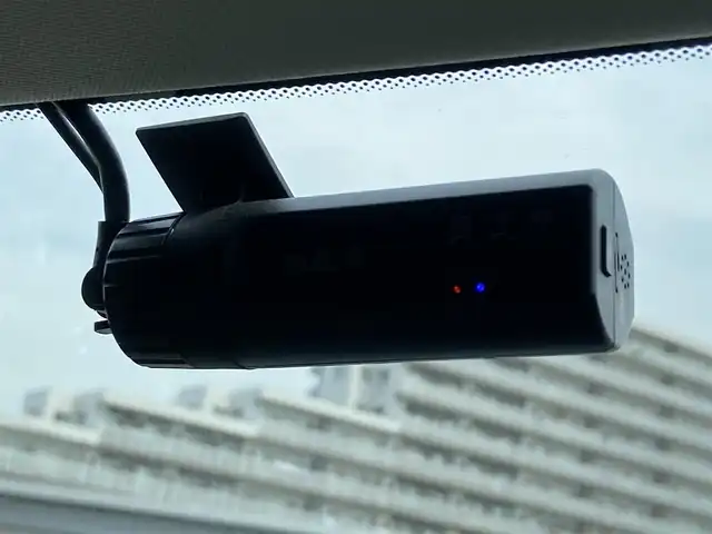 ボルボ Ｖ６０ T5 インスクリプション 栃木県 2019(令1)年 3.3万km クリスタルホワイトP harman/kardon/全方位カメラ/白革シート/HUD/ACC/レーンキープ/ブラインドS/純正ナビ/フルセグ /パワーシート/シートヒーター/シートベンチレーター/白革/電動リアゲート/ETC/LED/純正18インチAW/社外ドラレコ前後