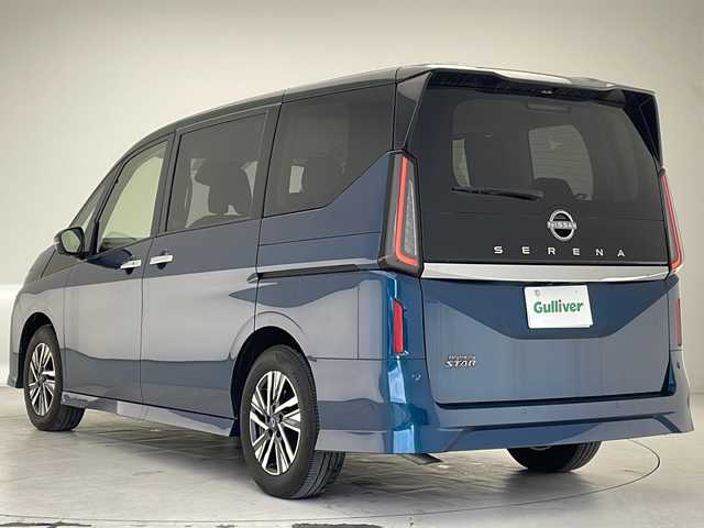 日産 セレナ ハイウェイスター V 沖縄県 2024(令6)年 0.3万km 青Ⅱ 純正１２．３インチナビ/　フルセグＴＶ　ＨＤＭＩ/アラウンドビューモニター/プロパイロット/両側パワースライドドア/純正ドライブレコーダー/ビルトインＥＴＣ/インテリジェントルームミラー/ＬＥＤヘッドライト/ワイヤレス充電/スマートキー/プッシュスタート